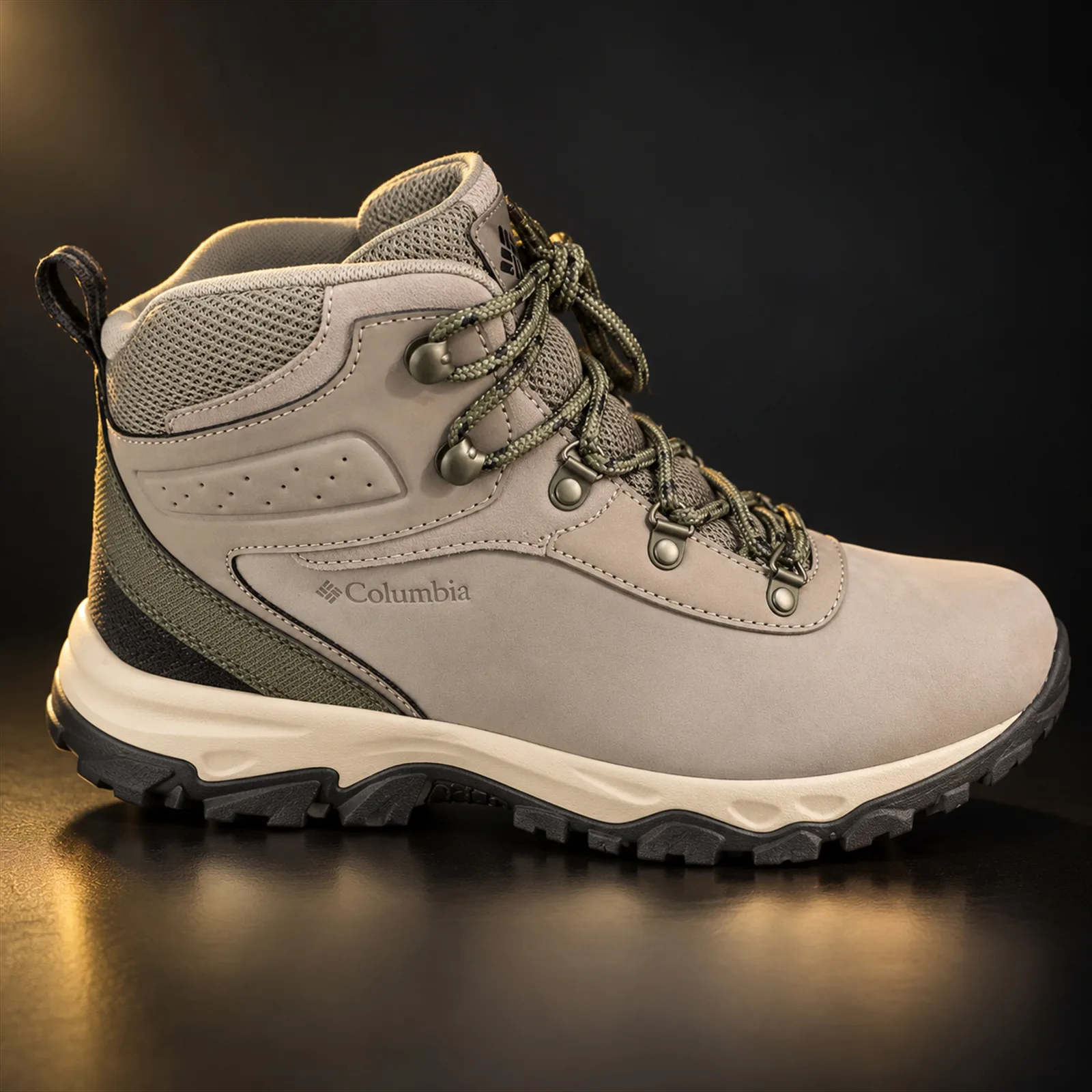 Bota Columbia Newton Ridge Plus II Waterproof Masculina Bege 1594731 005