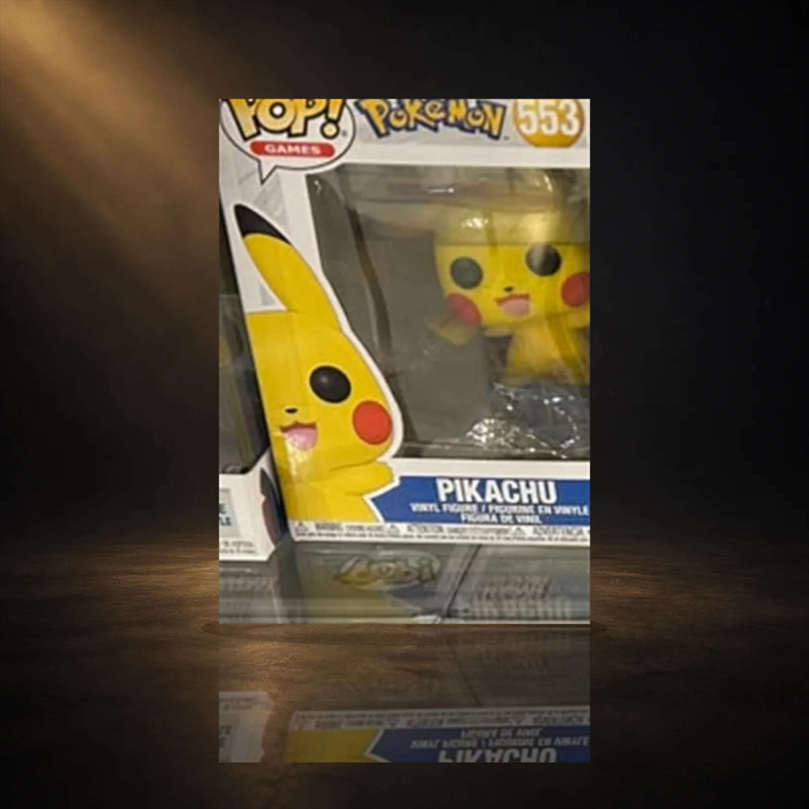 Funko Pop Pikachu Acenando